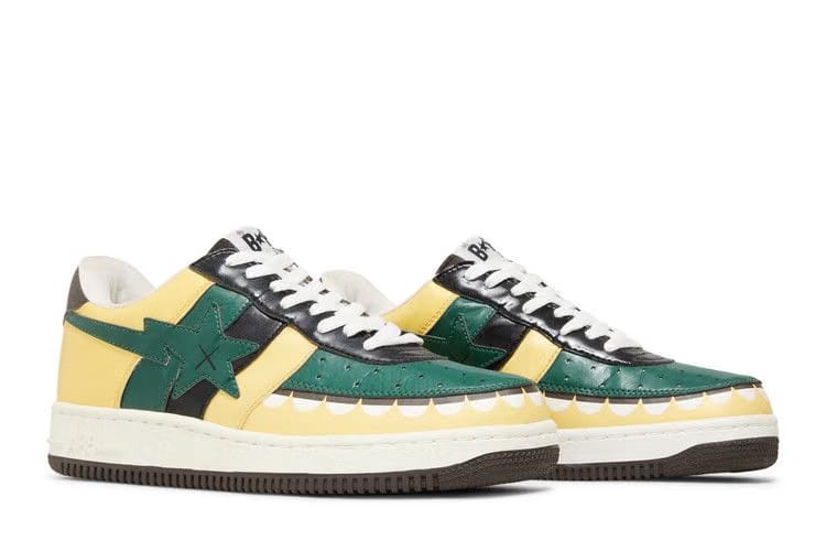 Kaws x Bapesta FS-029 Low Chompers - Beige