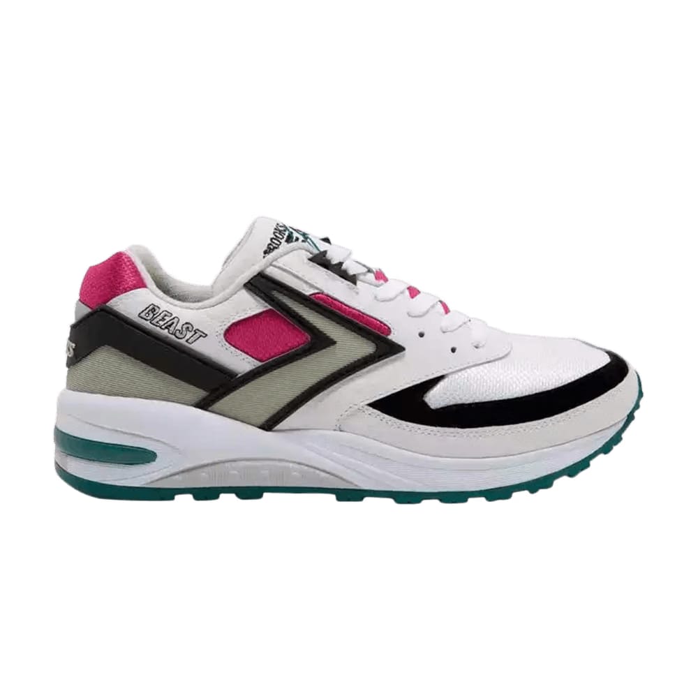 Brooks Beast 1