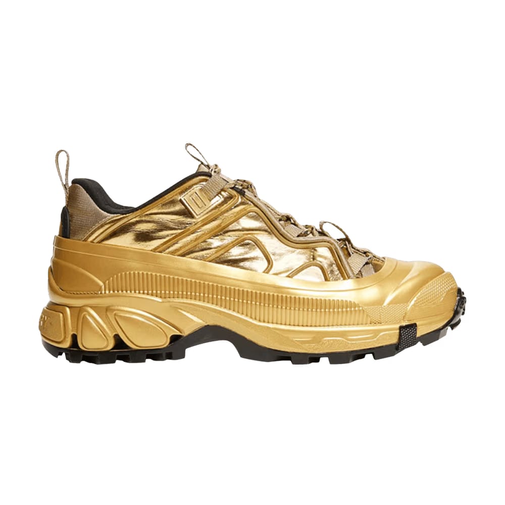 Burberry Arthur Gold