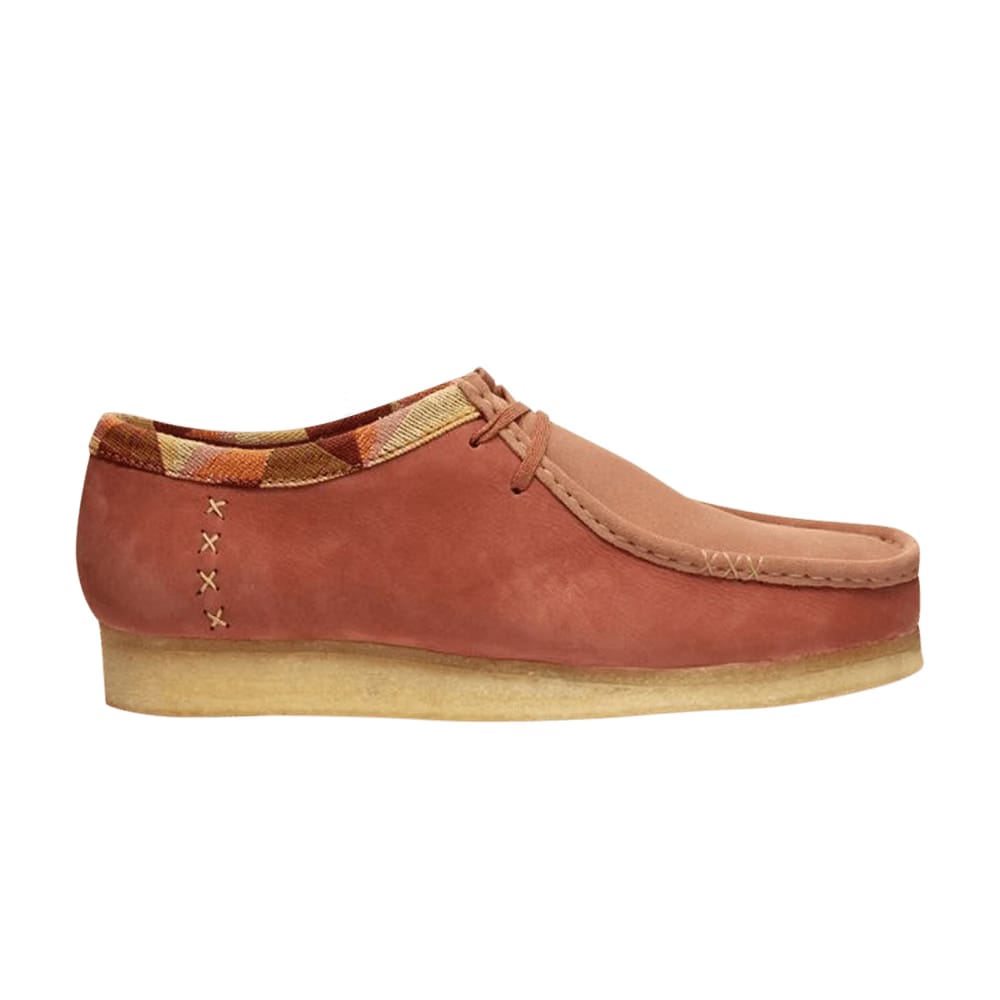 END. x Clarks Wallabee Artisan Craft Pack - Pink