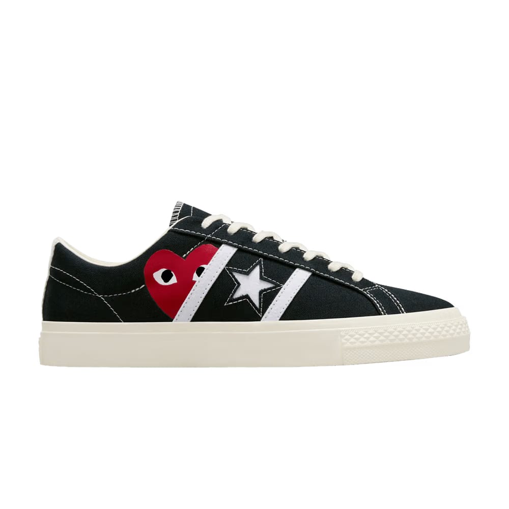 Comme des Garçons PLAY x Converse One Star Academy Pro Black Egret