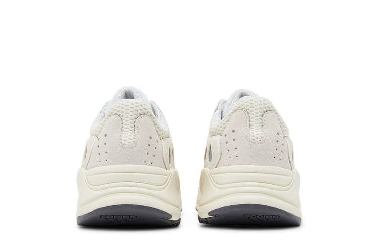 Yeezy Boost 700 Analog