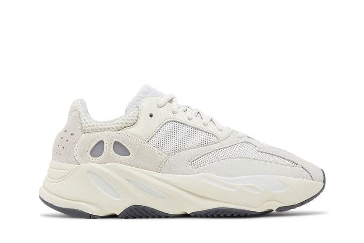 Yeezy Boost 700 Analog