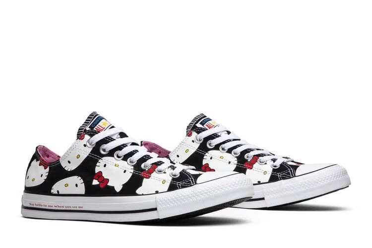 Hello Kitty x Converse Chuck Taylor All Star Canvas Ox Black