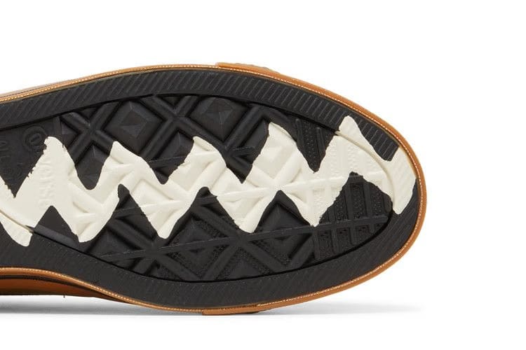Peanuts x Converse One Star Low Snoopy and Woodstock