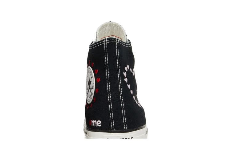Converse Wmns Chuck Taylor All Star High 'Embroidered Hearts - Black'