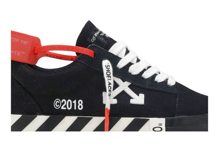 Off-White Wmns Vulc Low Top 'Black'