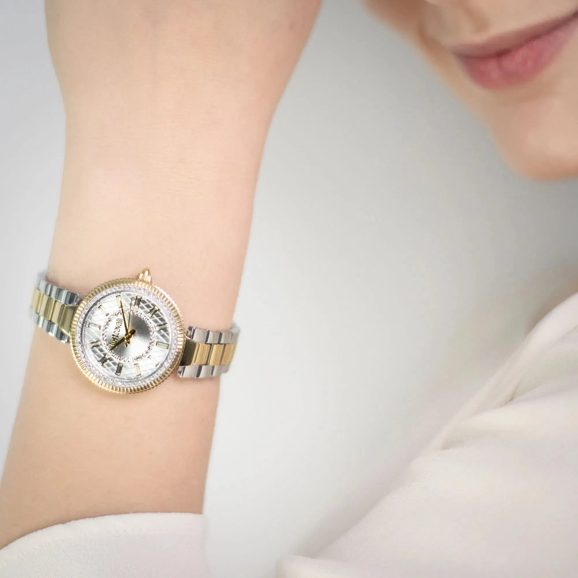 Ostentatious Two Tones YG Silver