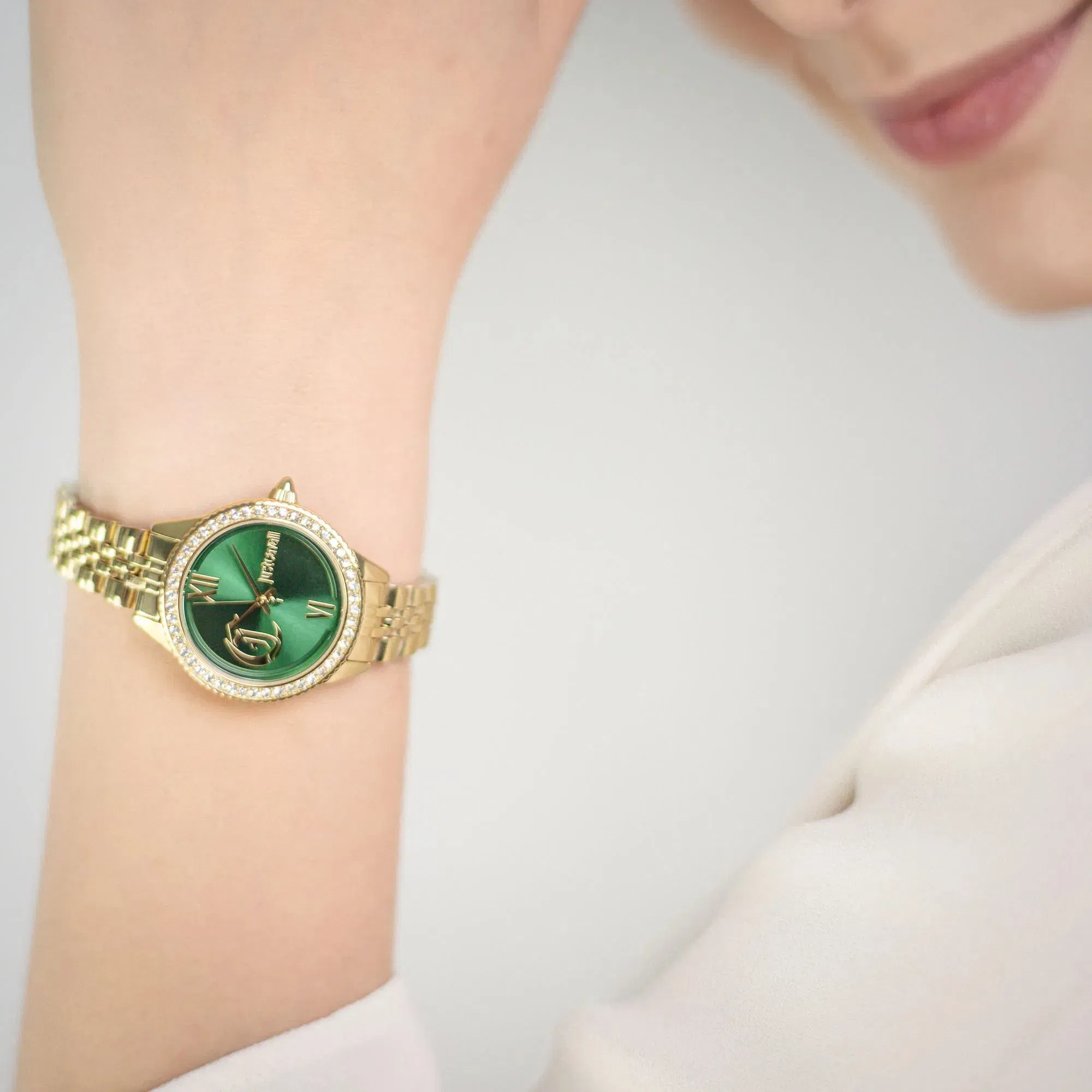 Forward Yellow Gold Green