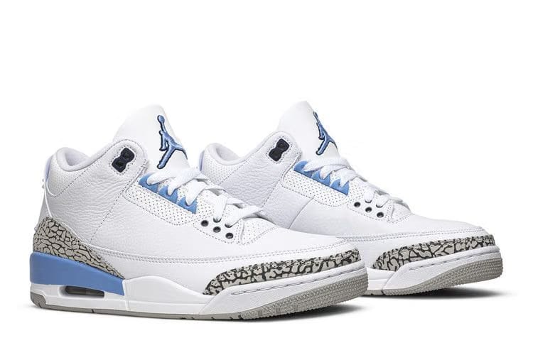 Air Jordan 3 Retro UNC