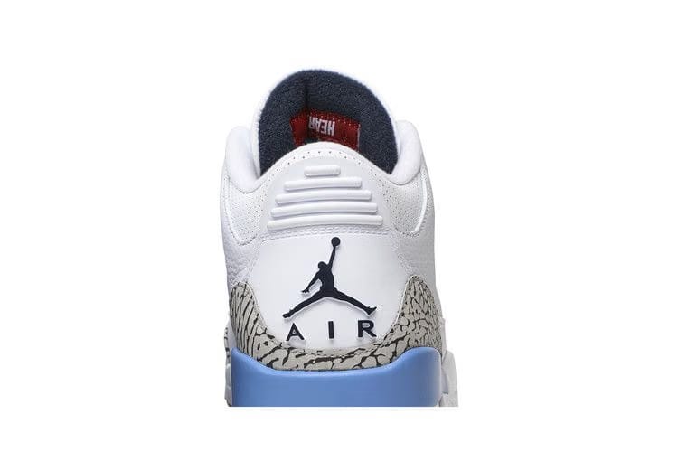 Air Jordan 3 Retro UNC
