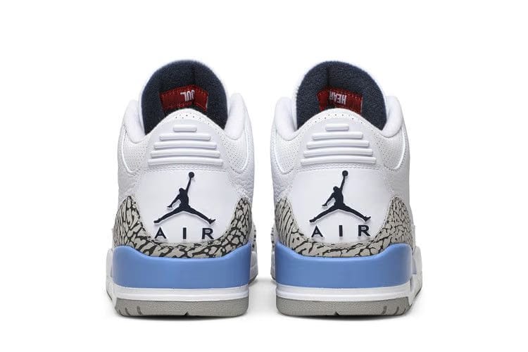 Air Jordan 3 Retro UNC