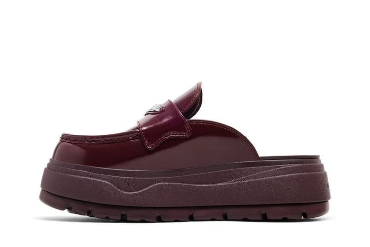 Wmns Air Jordan Mule 'Dark Team Red'