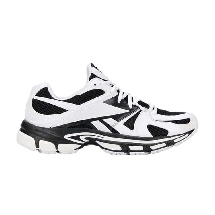 Vetements Spike Runner 200 White Black