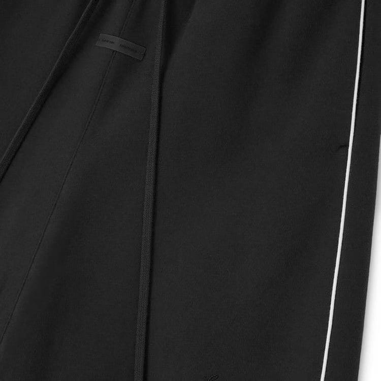 Fear of God Essentials Relaxed Fleece Sweatshort With Piping Jet Black/Cloud White