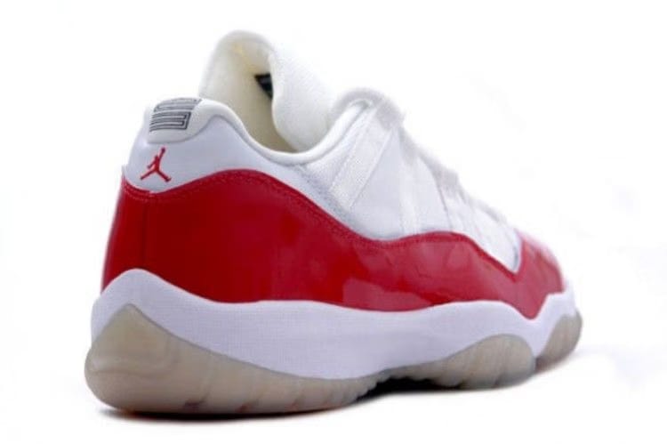 Air Jordan 11 Retro Low Cherry 2001