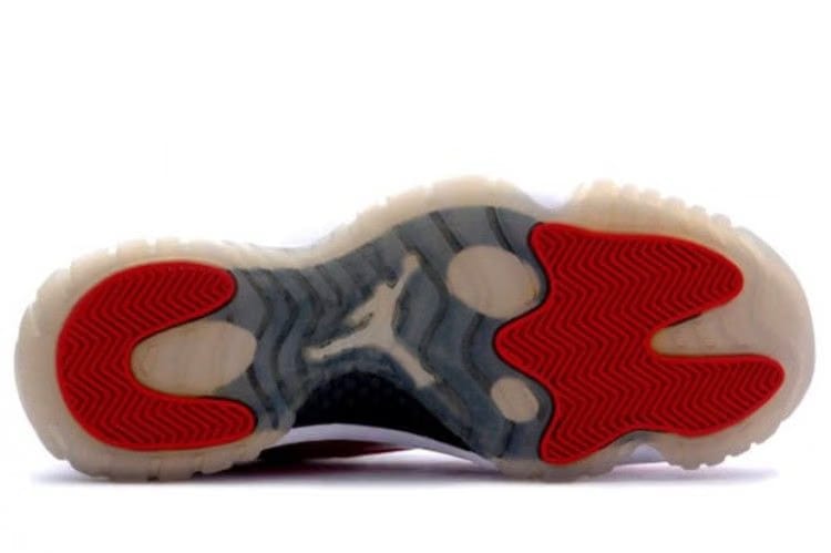 Air Jordan 11 Retro Low Cherry 2001