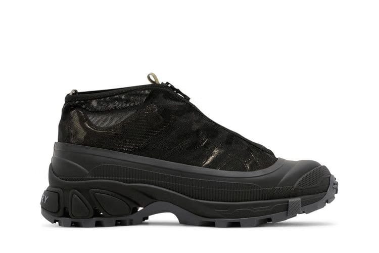 Burberry Arthur Black Gold GOAT Exclusive