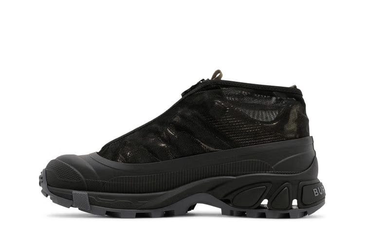 Burberry Arthur Black Gold GOAT Exclusive