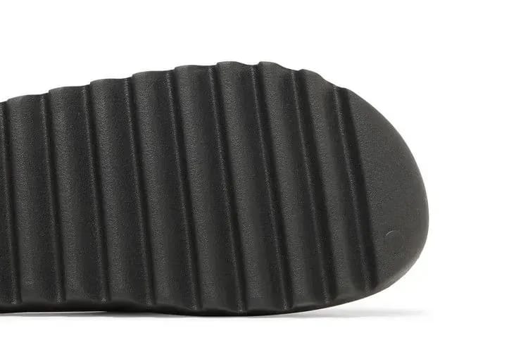Yeezy Slides Onyx