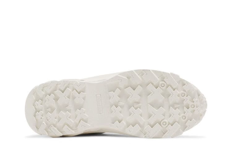 Burberry Wmns Arthur 'Silver' GOAT Exclusive