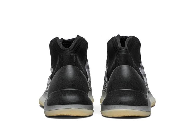Yeezy Quantum Quantum