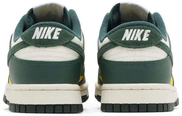 Nike Dunk Low SE Noble Green W