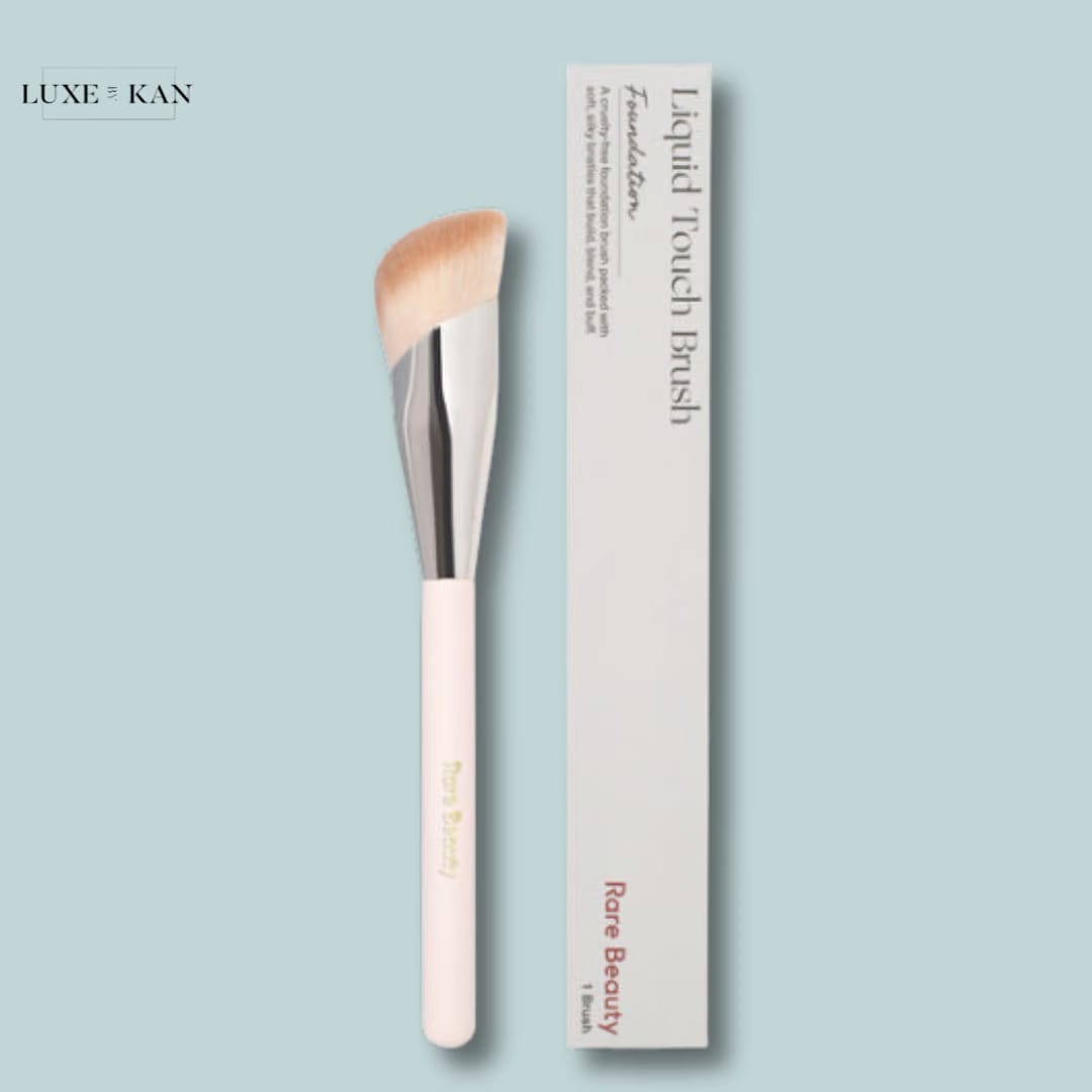 RARE BEAUTY LIQUID TOUCH FOUNDATION BRUSH