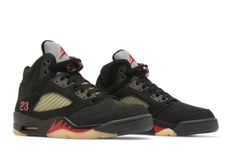 Wmns Air Jordan 5 Retro Gtx Off NoirFire RedBlackMuslin