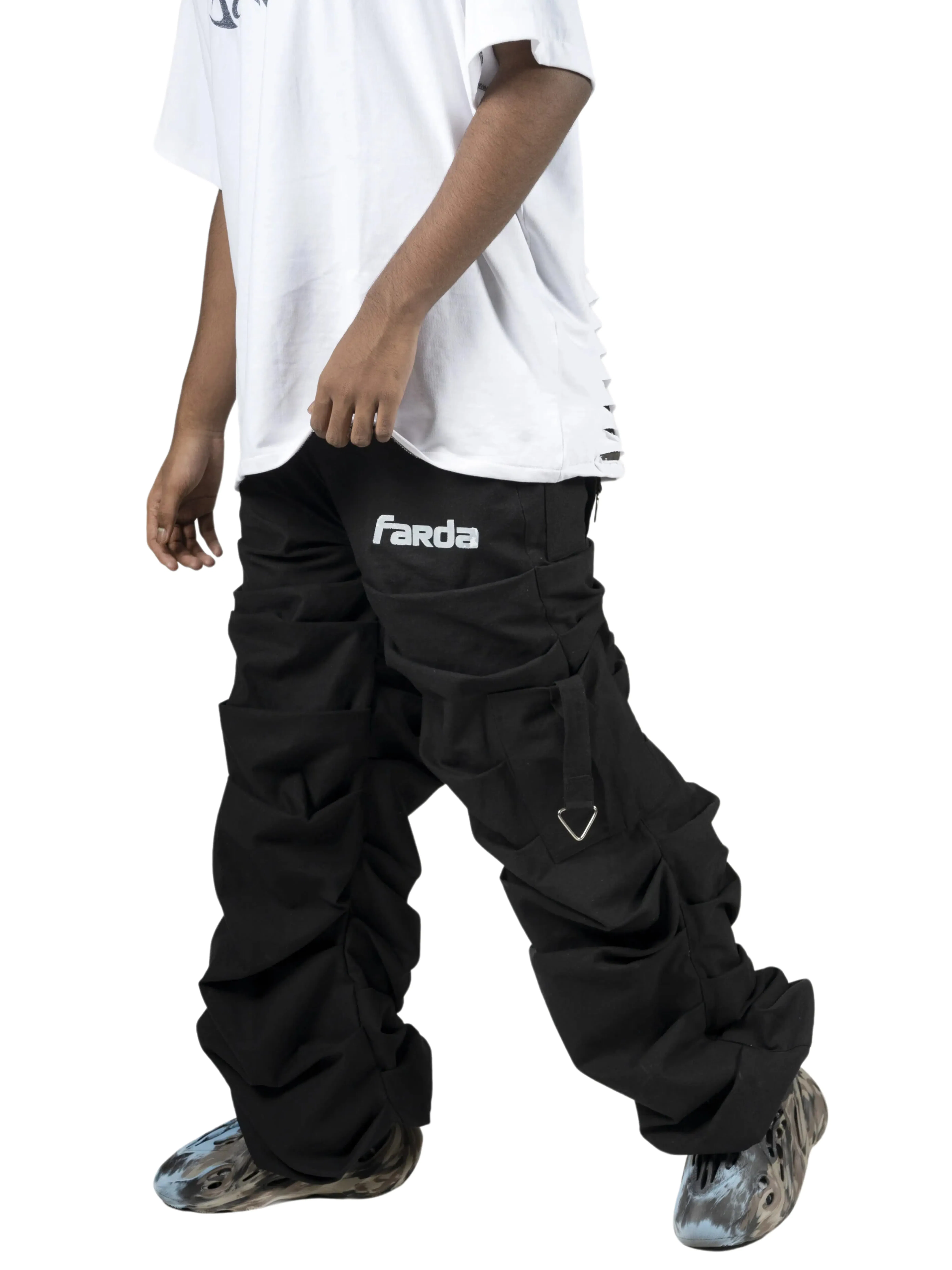 Braggy Cargo Black