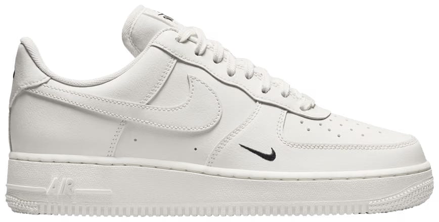 Nike Wmns Air Force 1 '07 Essential 'Sail Black'