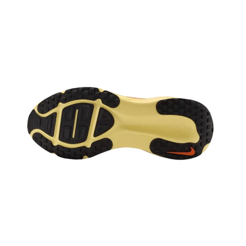 Nike Vomero 18 International Running Pack
