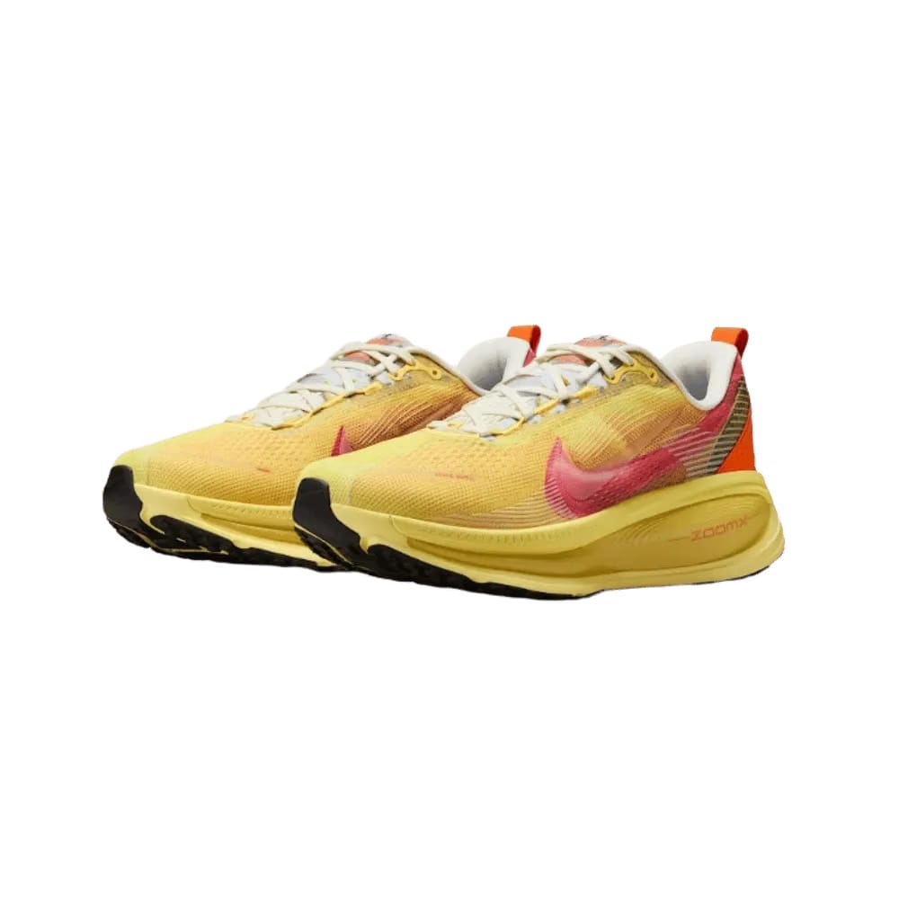 Nike Vomero 18 International Running Pack