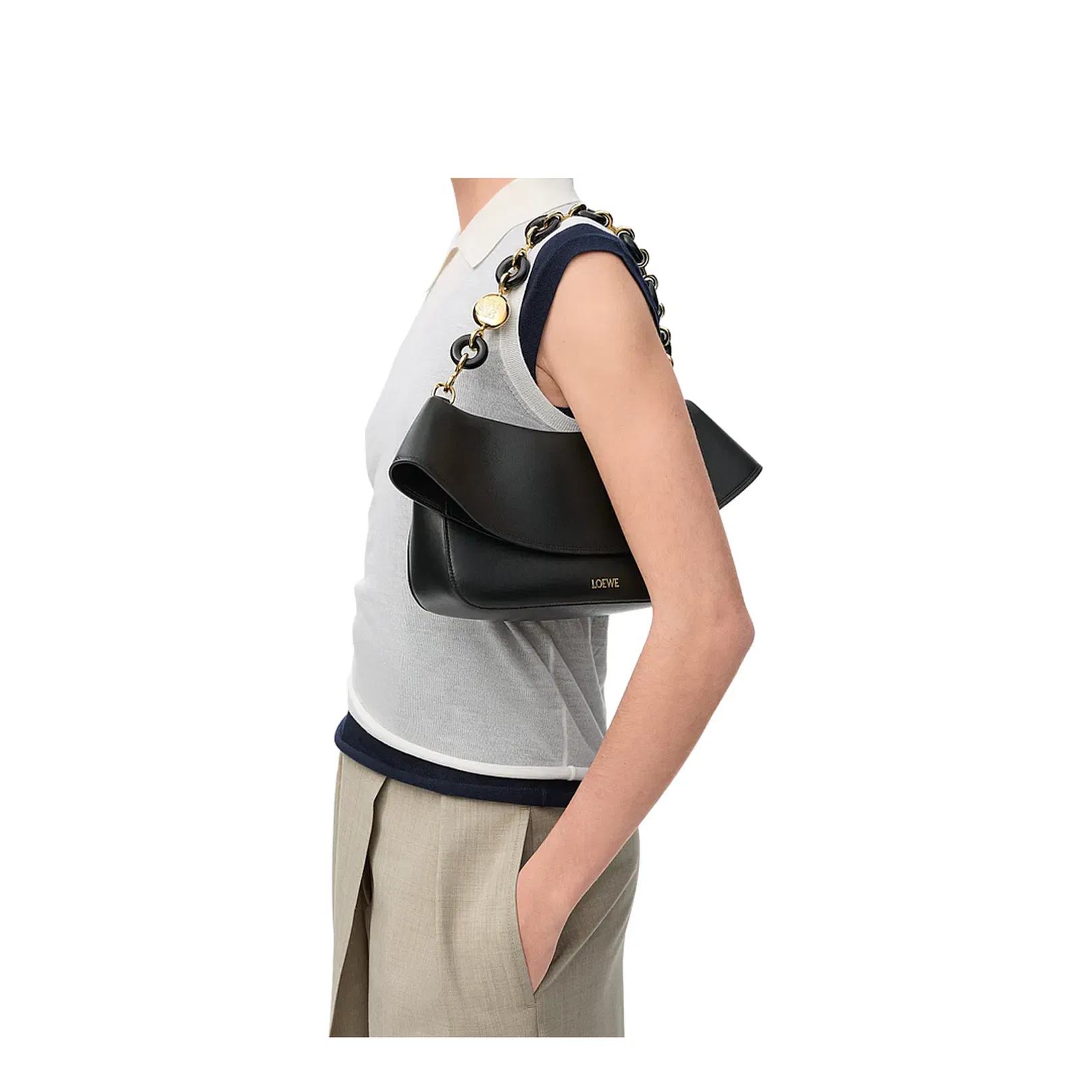 Ola Medium Calfskin Shoulder Bag - Black