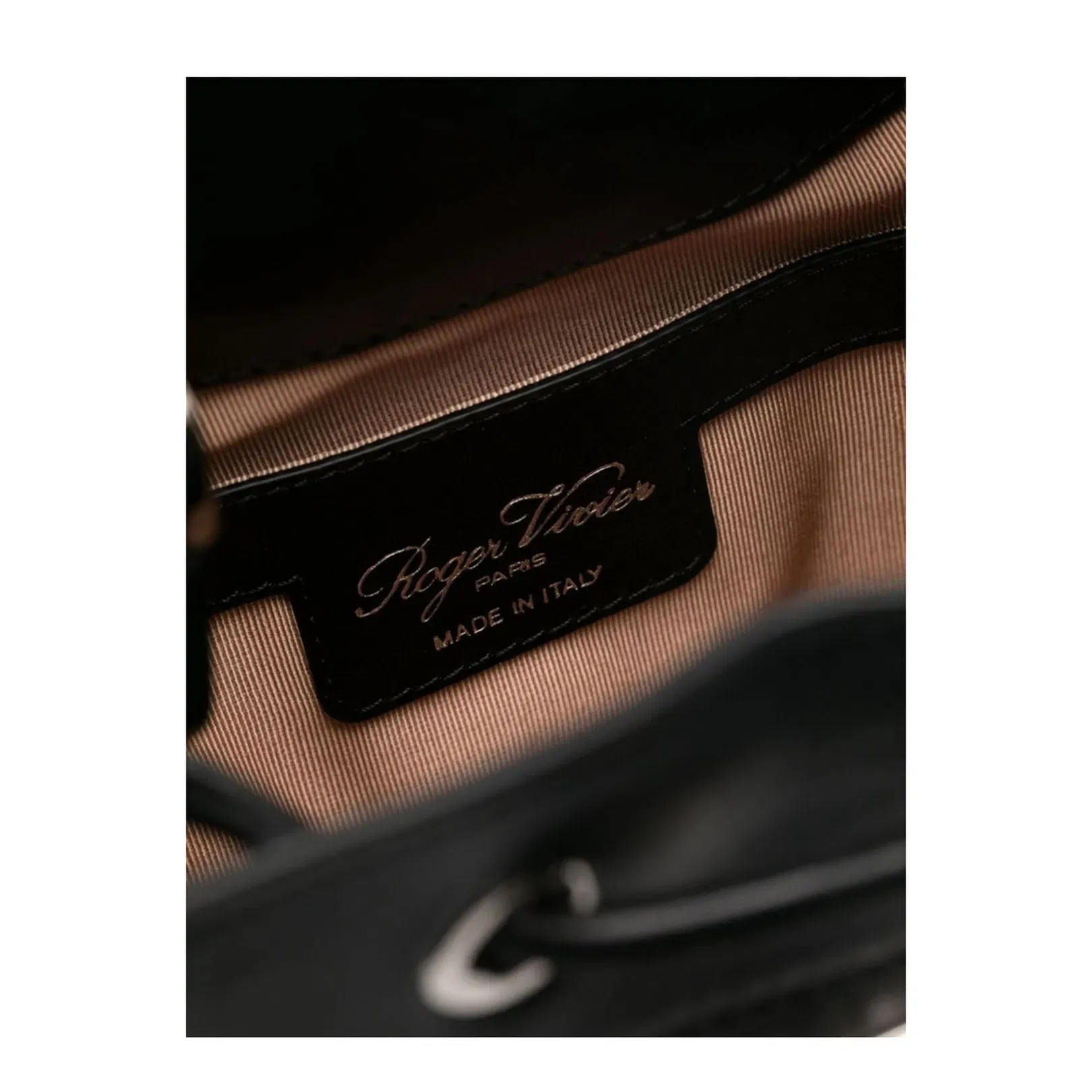 Très Vivier Bucket Bag