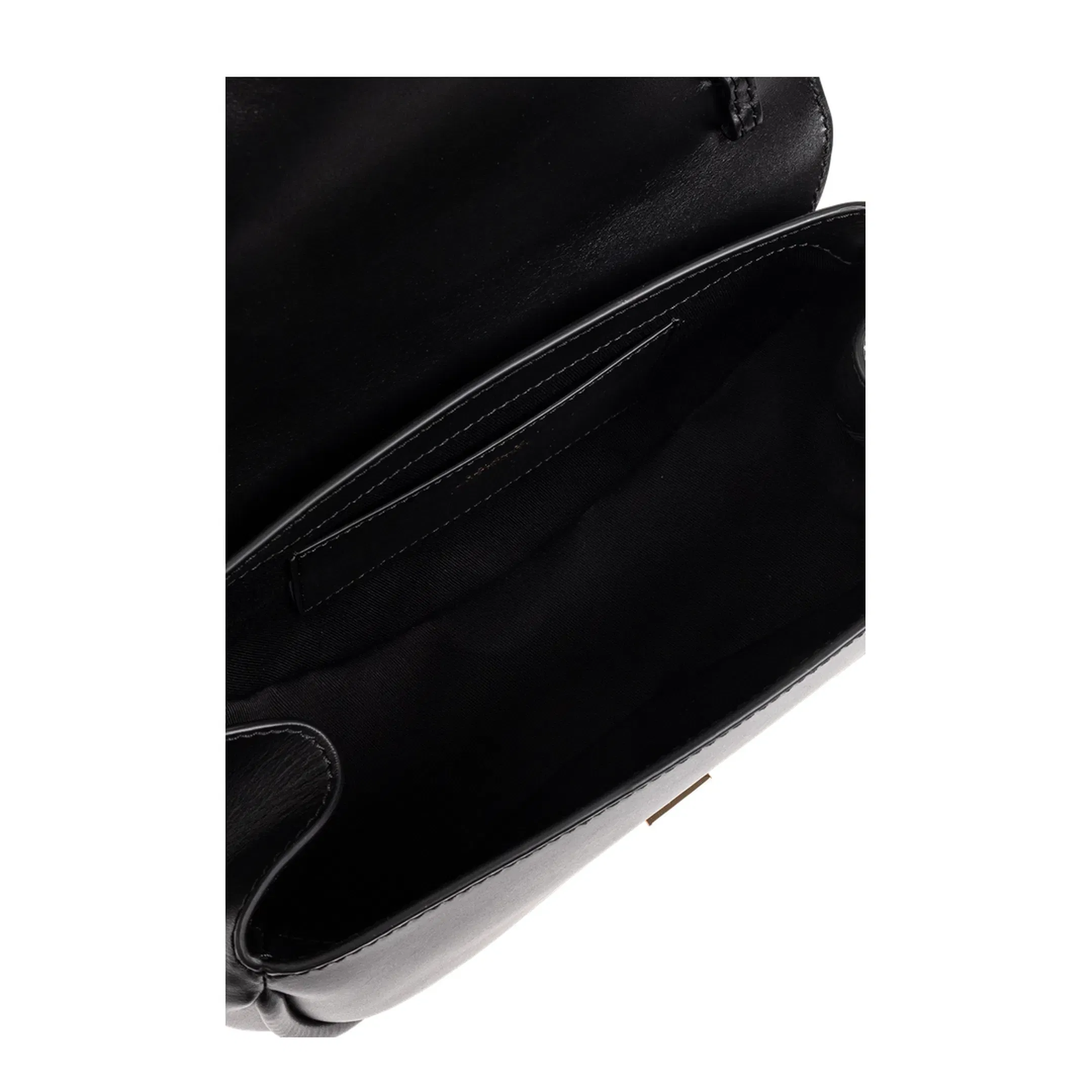 V-Type Accessory with Magnetic Closure