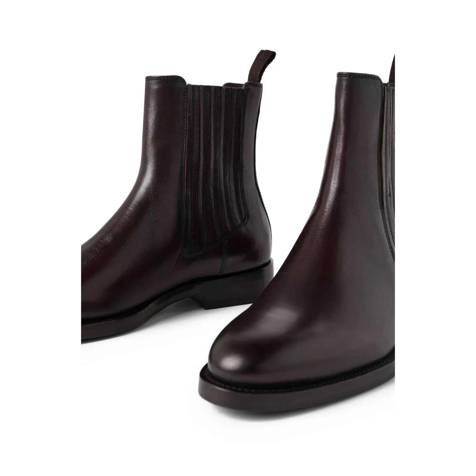 Calfskin Chelsea Boots in Dark Mahogany