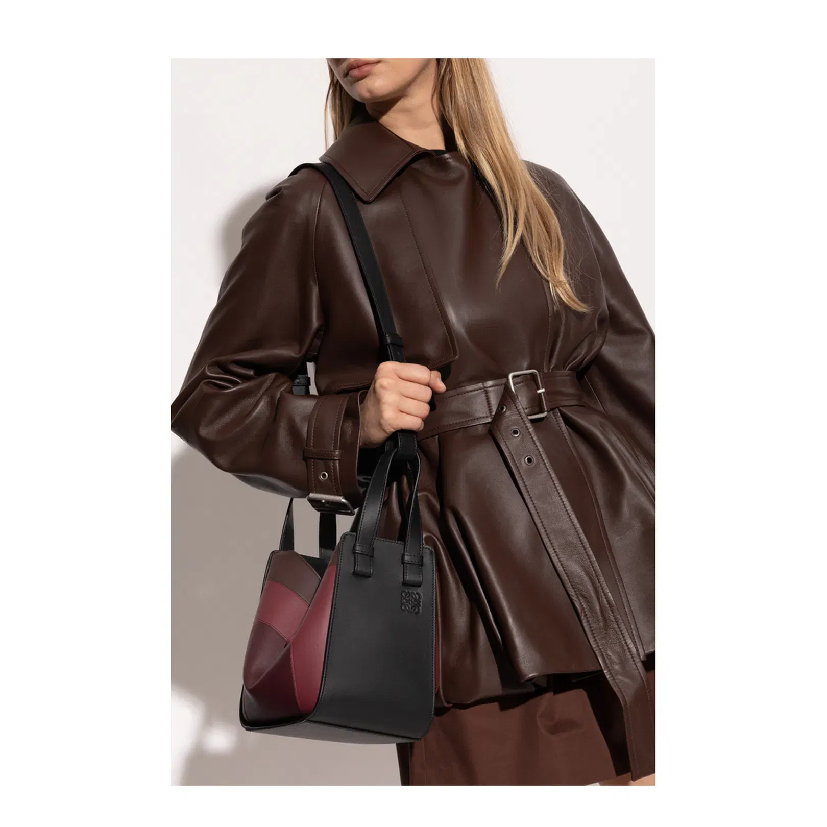 Hammock Calfskin Shoulder Bag - Black/Burgundy