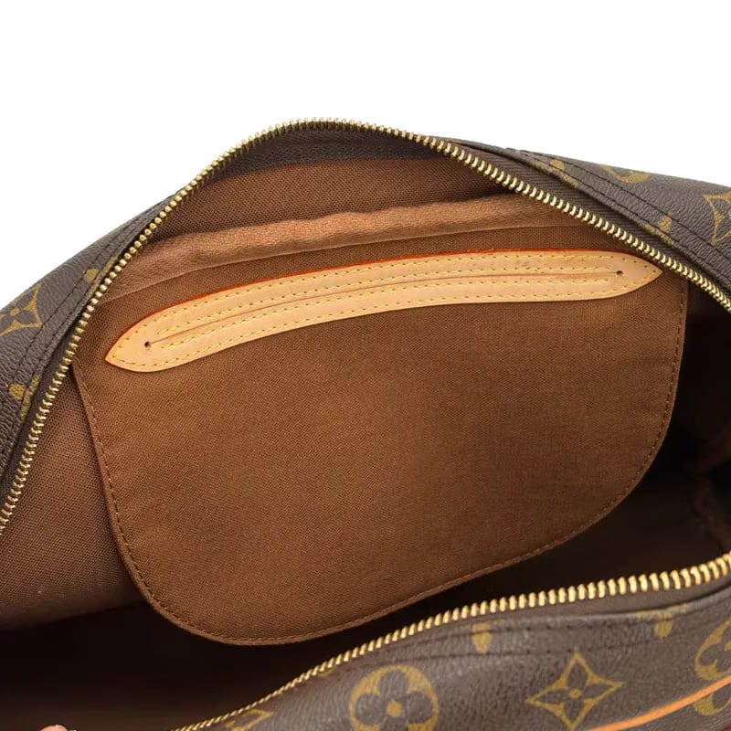 C570 - LOUIS VUITTON Monogram Canvas GM Tote Bag