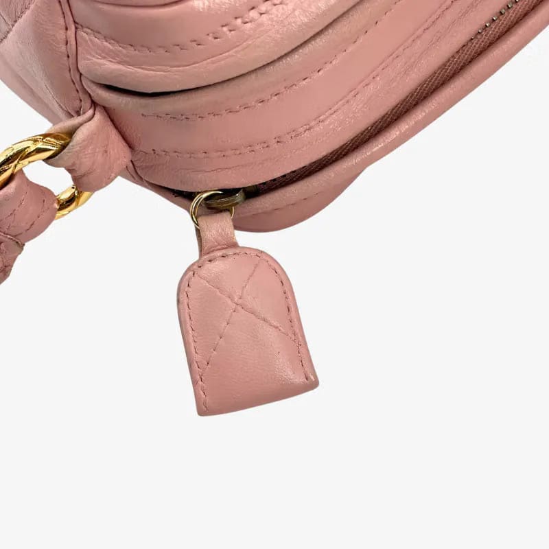 C566 - CHANEL Vintage Pink Lambskin Camera Bag