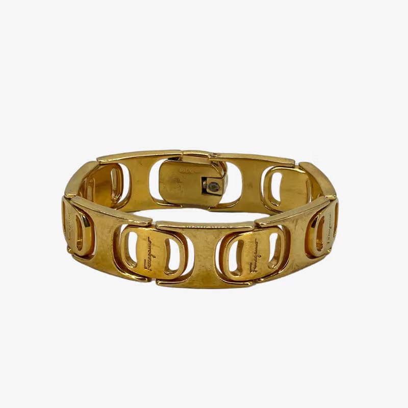 JY343 - SALVATORE FERRAGAMO Gold Plated Logo Bracelet