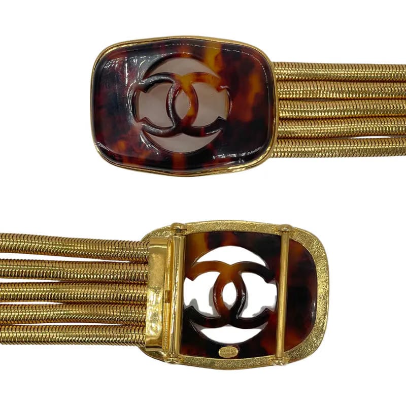 C545 - CHANEL Gold Gold-Mesh Multi Strand Chain Tortoise CC Logo Spring Belt