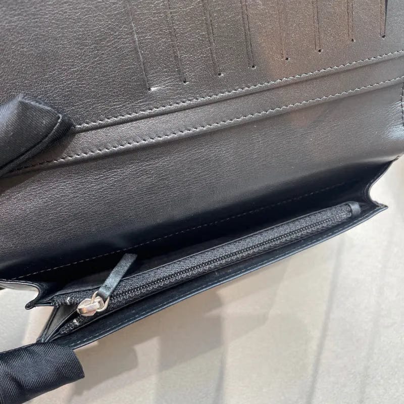 JW406 - CHANEL Vintage Black Lambskin Long Wallet