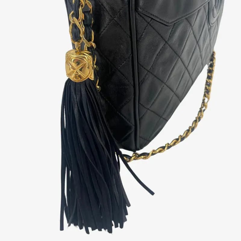 RC244 - CHANEL Vintage Black Lambskin Tassel Camera Bag