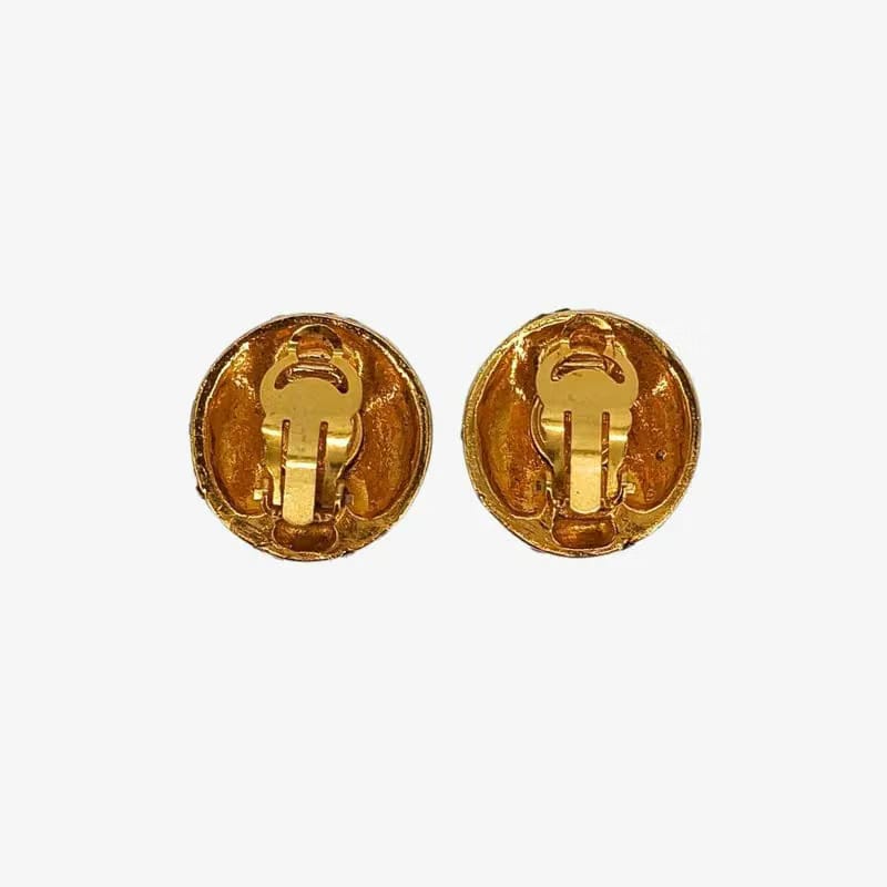 RB802 - CHANEL Vintage Crystal Gold Plated Clip-On Earrings