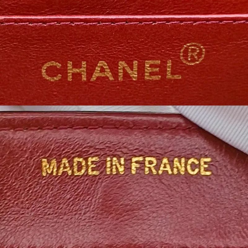 JU916 - CHANEL Vintage Black Lambskin Chevron Push Lock Flap Bag