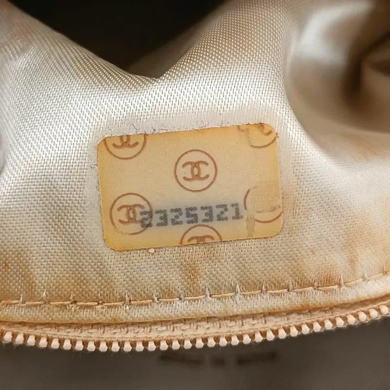 C462 - CHANEL Vintage Gold Lambskin Gold Chain Camera Bag