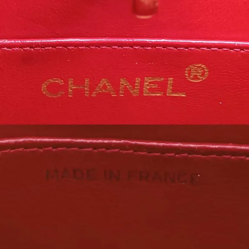 RA527 - CHANEL Vintage Red Lambskin Quilted 31 Tote Bag