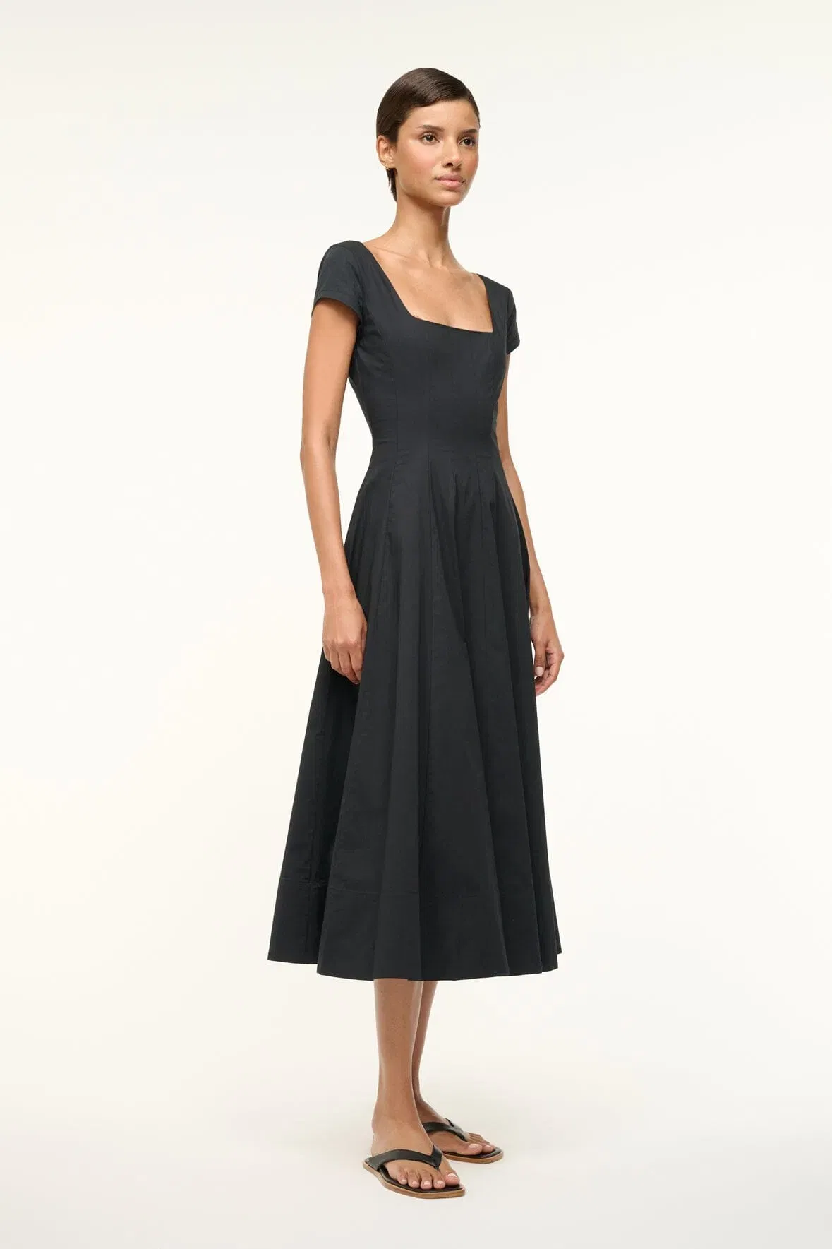 SHORT SLEEVE WELLS DRESS BLACK