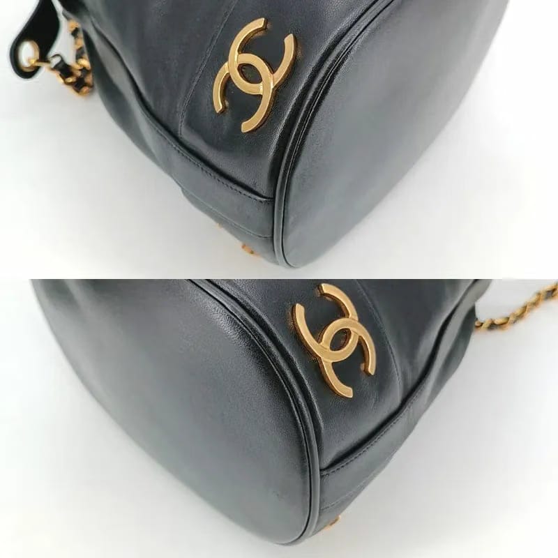 RA340 - CHANEL Black Lambskin Mini Vanity Case Bag